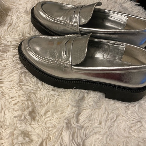 Silver loafers from Zara size 40 - Picture 6 of 7